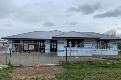 Photo of property in 8 Carters Road, Aranui, Christchurch, 8061