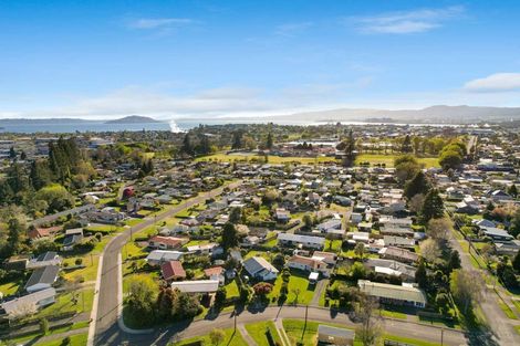 Photo of property in 48 Martin Street, Utuhina, Rotorua, 3015