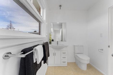 Photo of property in 64 Farrington Avenue, Bishopdale, Christchurch, 8053