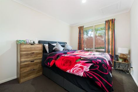 Photo of property in 1/322 West Coast Road, Glen Eden, Auckland, 0602