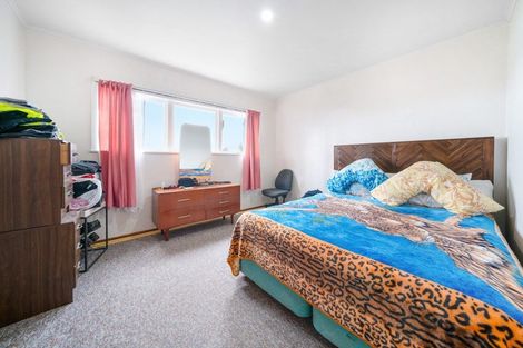 Photo of property in 10 Kapuka Road, Mangere Bridge, Auckland, 2022