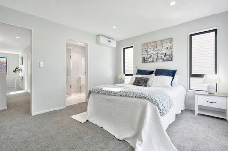 Photo of property in 45b Portadown Avenue, Pakuranga Heights, Auckland, 2010