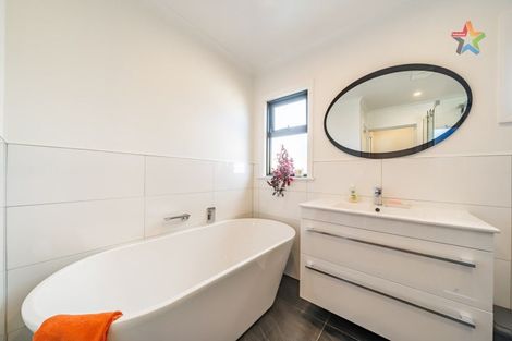 Photo of property in 4 Roberts Street, Wainuiomata, Lower Hutt, 5014