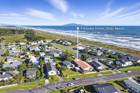 Photo of property in 5 Karaka Street, Otaki Beach, Otaki, 5512