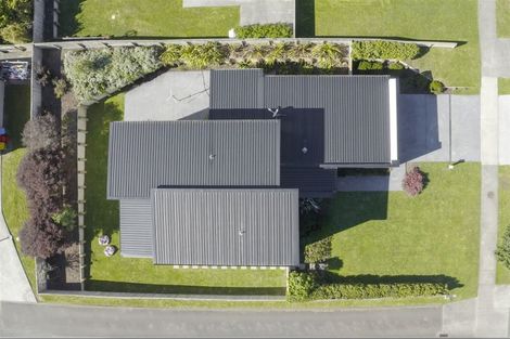 Photo of property in 68 Aotea Drive, Aotea, Porirua, 5024
