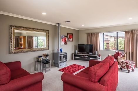 Photo of property in 5 Central Park, Paraparaumu Beach, Paraparaumu, 5032