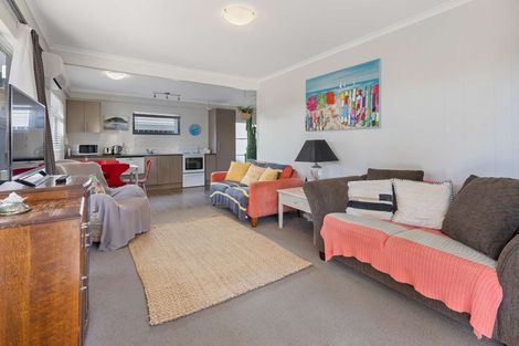 Photo of property in 62 Simpson Road, Papamoa Beach, Papamoa, 3118