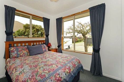 Photo of property in 38 Kintyre Drive, Broomfield, Christchurch, 8042