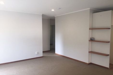 Photo of property in 1/22 Dunraven Place, Torbay, Auckland, 0630