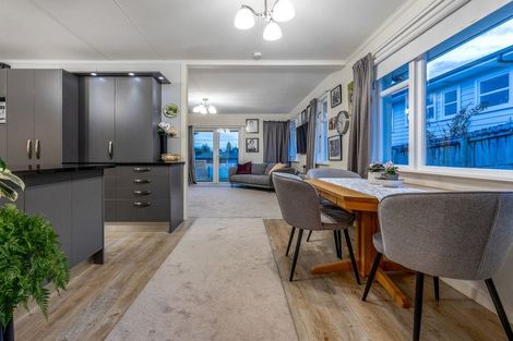 Photo of property in 27 Macarthur Street, Levin, 5510