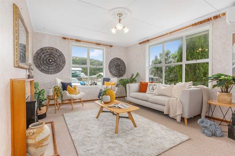 Photo of property in 36 Rangituhi Crescent, Takapuwahia, Porirua, 5022