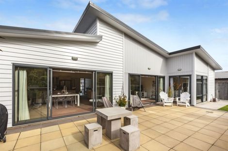 Photo of property in 24 Paparoa Crescent, Aotea, Porirua, 5024