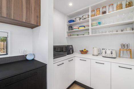 Photo of property in 6 Youngston Lane, Woolston, Christchurch, 8023