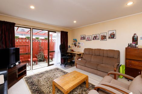 Photo of property in 5 Hill Court, Awapuni, Palmerston North, 4412
