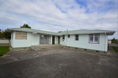 Photo of property in 182 Cambridge Street, Levin, 5510