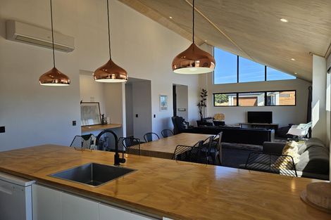 Photo of property in 21 Mistake Drive, Lake Tekapo, 7999