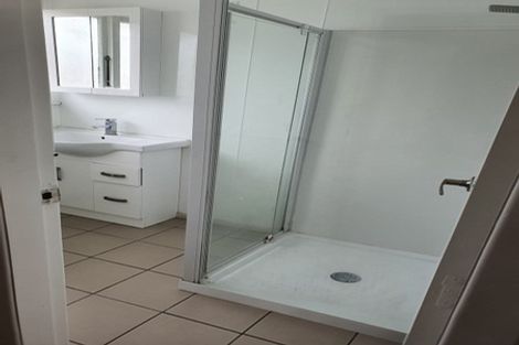 Photo of property in 8 Takapuwahia Drive, Takapuwahia, Porirua, 5022