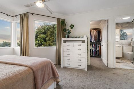 Photo of property in 58 Marina View Drive, West Harbour, Auckland, 0618
