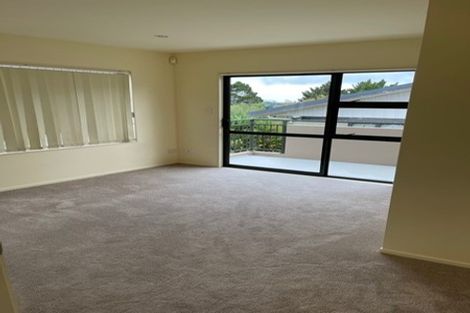 Photo of property in 2b Spencer Road, Pinehill, Auckland, 0632