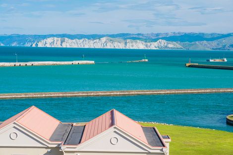 Photo of property in Bay View, 15/90 Customhouse Street, Gisborne, 4010