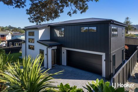 Photo of property in 1/40 Waiparaheka Drive, Wainui, 0932