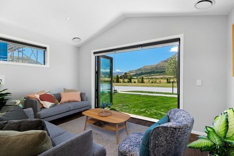 Photo of property in 21 Bannister Street, Jacks Point, Queenstown, 9371