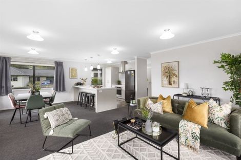 Photo of property in 8 Hull Place, Whitby, Porirua, 5024