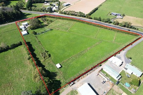 Photo of property in 3 Avenue North Road, Levin, 5510