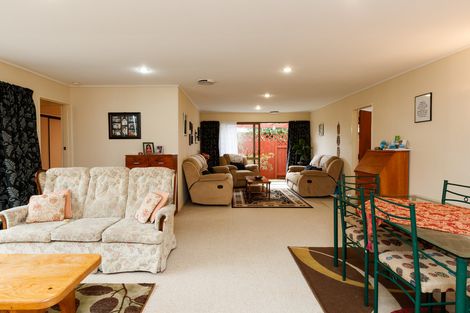 Photo of property in 5 Hill Court, Awapuni, Palmerston North, 4412