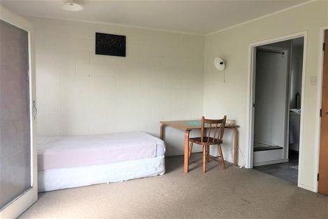 Photo of property in 1 Kenton Lane, Mangere, Auckland, 2022