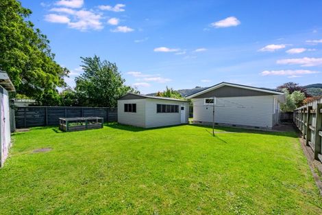 Photo of property in 16 Ruru Crescent, Heretaunga, Upper Hutt, 5018