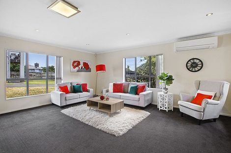 Photo of property in 87b Wallace Road, Mangere Bridge, Auckland, 2022