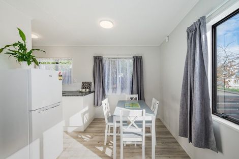 Photo of property in 60a Aorangi Road, Paraparaumu, 5032