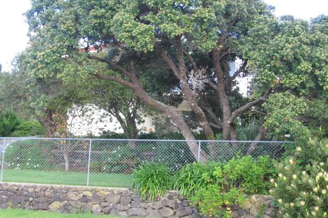 Photo of property in 17 Durness Place, Red Beach, 0932