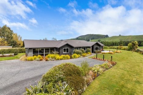 Photo of property in 21 Katelyn Place, Kinloch, Taupo, 3385
