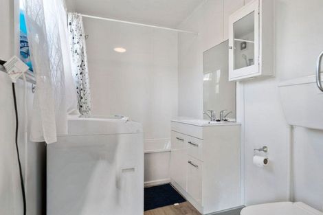 Photo of property in 27 Oxford Street, Lansdowne, Masterton, 5810