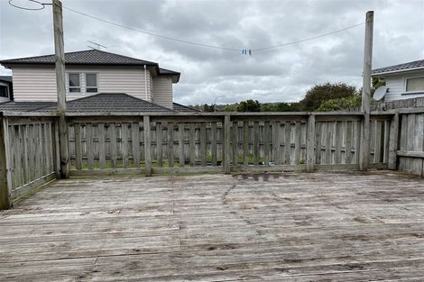 Photo of property in 82 Commodore Drive, Lynfield, Auckland, 1042