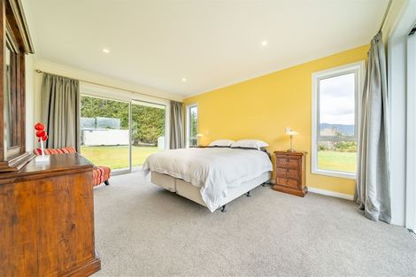 Photo of property in 319 Marchant Road, Kaitoke, Upper Hutt, 5018