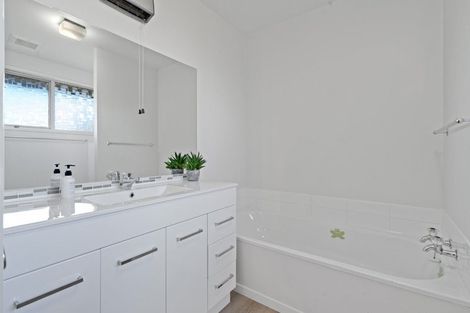 Photo of property in 1/6 Croziers Road, St Albans, Christchurch, 8052