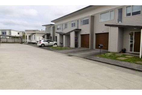 Photo of property in 15/45a Swanson Road, Henderson, Auckland, 0610