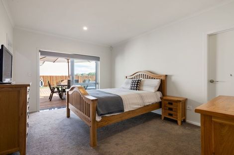 Photo of property in 28 Waireka Road, Rototuna North, Hamilton, 3210