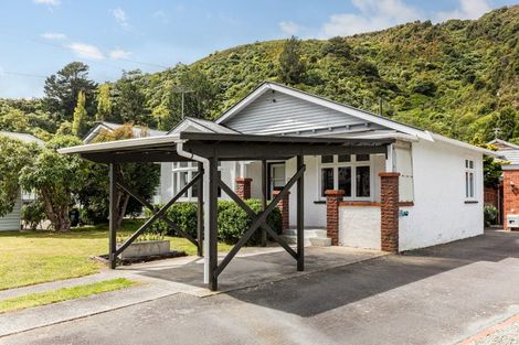 Photo of property in 105 Wyndrum Avenue, Waterloo, Lower Hutt, 5011