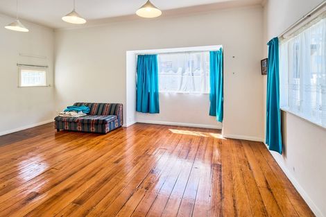 Photo of property in 81 Hill Street, Thorndon, Wellington, 6011