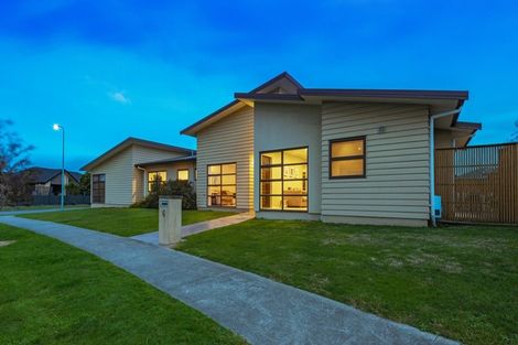 Photo of property in 6 Brooklyn Heights Drive, Kelvin Grove, Palmerston North, 4414