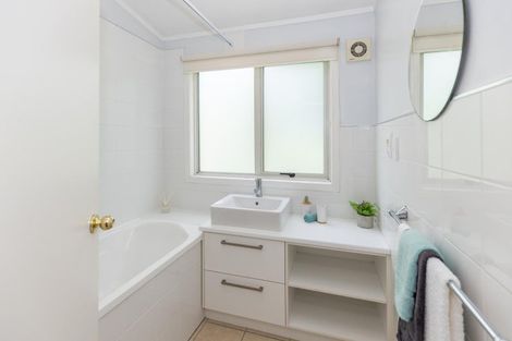 Photo of property in 76 Morrinsville Road, Hillcrest, Hamilton, 3216