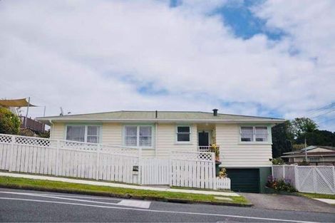 Photo of property in 2 Penrith Street, Westown, New Plymouth, 4310