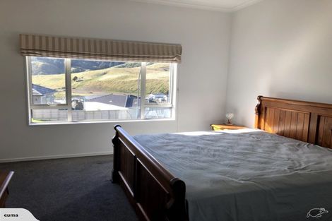 Photo of property in 5 Gatley Grove, Churton Park, Wellington, 6037