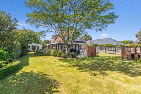 Photo of property in 10 Rowanwood Close, Halswell, Christchurch, 8025