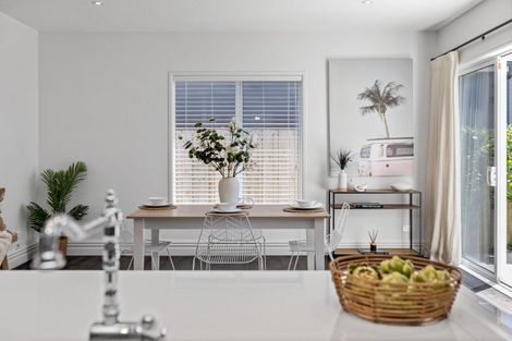 Photo of property in 5 Astelia Lane, Papamoa Beach, Papamoa, 3118