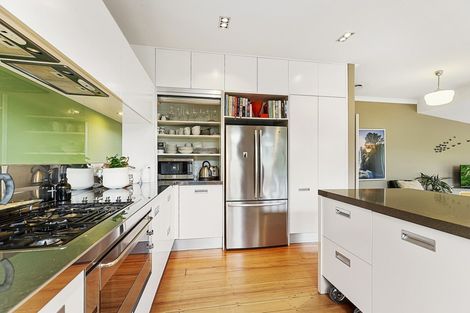 Photo of property in 24 Marsden Avenue, Karori, Wellington, 6012